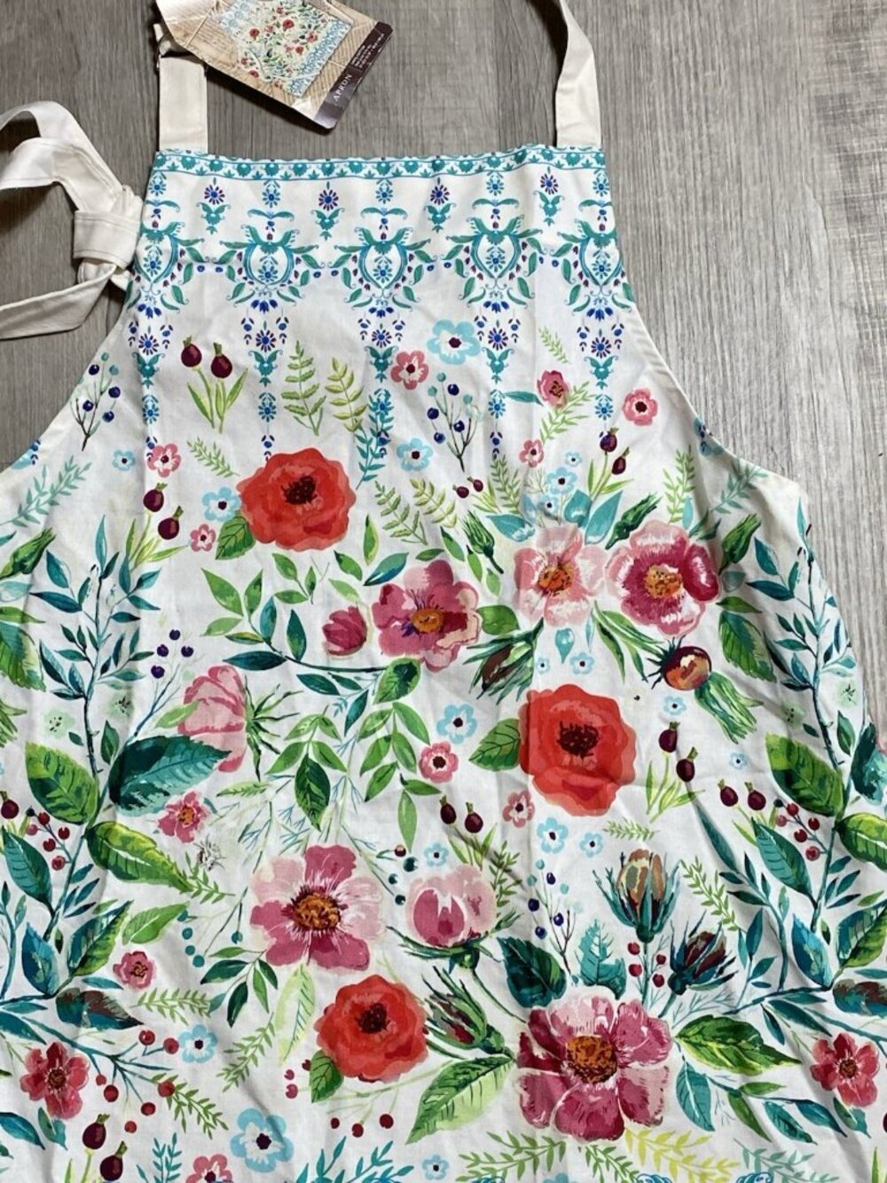 Michel Design Works Chef’s Apron Floral Print Cotton Wild Berry Blossom NWT